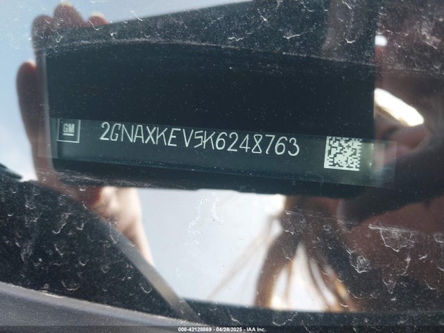 2GNAXKEV5K6248763 Chevrolet EQUINOX LT
