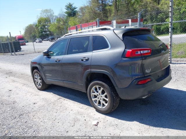 1C4PJMCS3GW134007 Jeep Cherokee Latitude