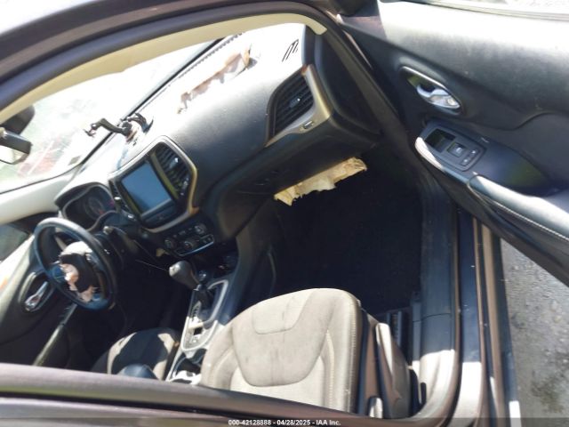 1C4PJMCS3GW134007 Jeep Cherokee Latitude