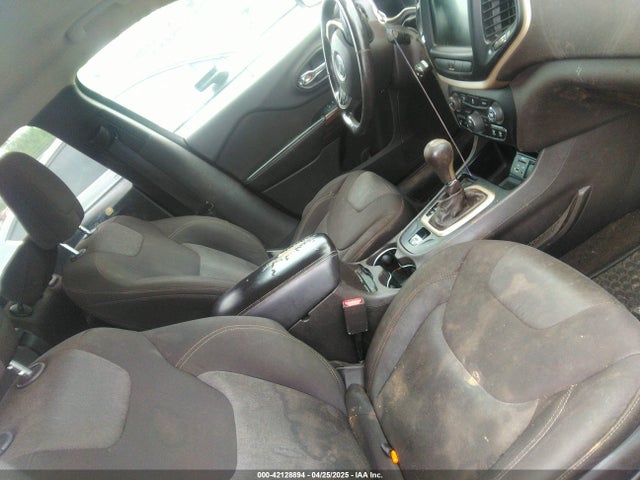1C4PJLCB1EW231178 Jeep Cherokee Latitude