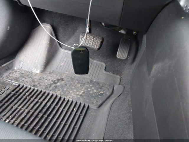 JTND4MBE2P3208889 Toyota COROLLA SE