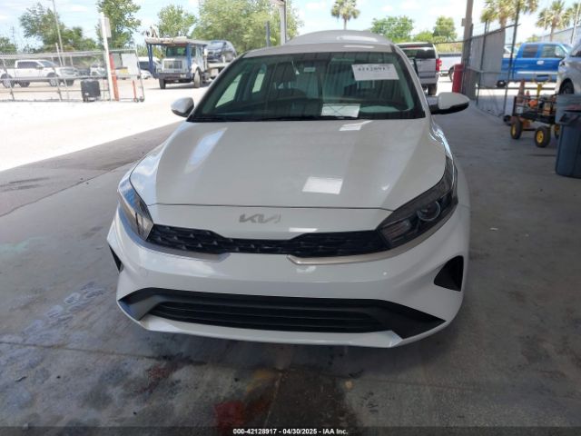 3KPF24AD6RE758698 KIA Forte Lxs