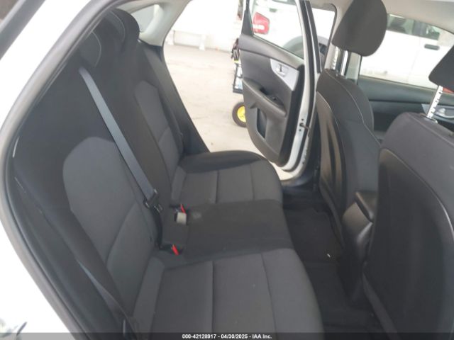 3KPF24AD6RE758698 KIA Forte Lxs