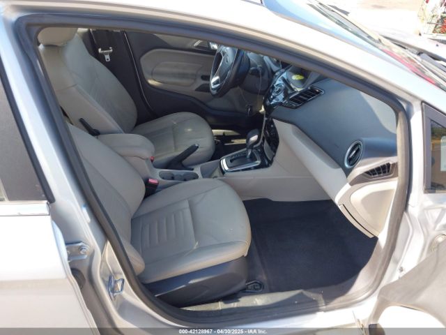 3FADP4FJ7FM133662 Ford 2015