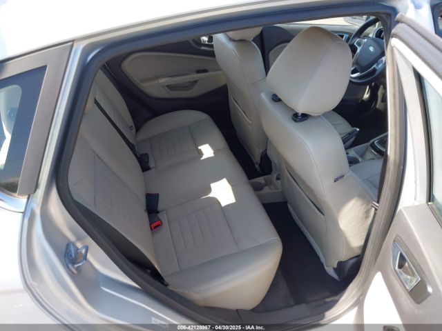 3FADP4FJ7FM133662 Ford 2015