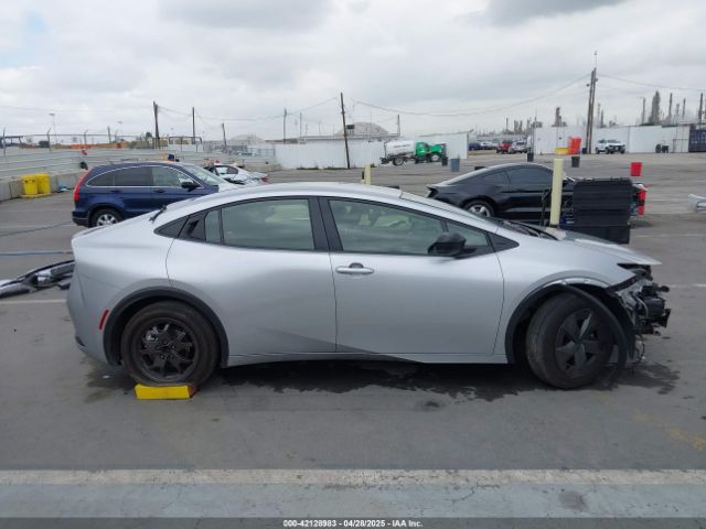 JTDACAAU2R3019020 Toyota Prius Le