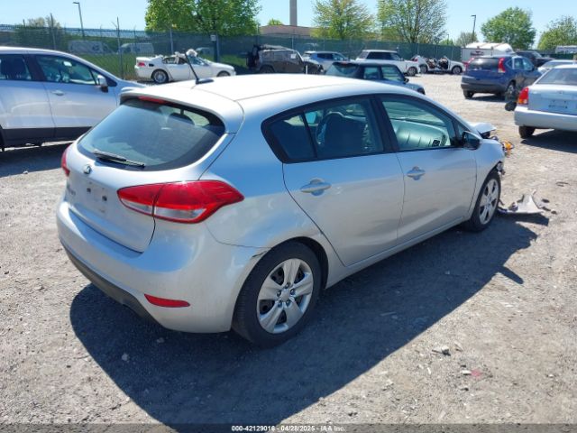 KNAFK5A82G5581775 KIA FORTE LX