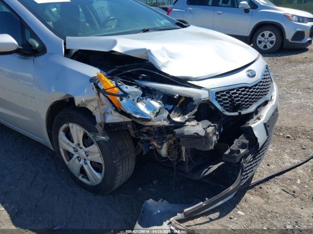 KNAFK5A82G5581775 KIA FORTE LX