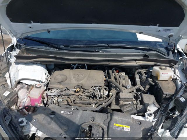 5TDKRKEC3NS080928 Toyota SIENNA LE