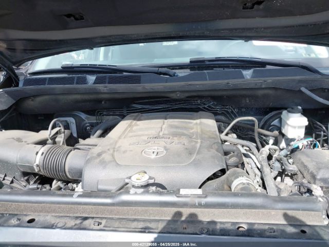 5TFEY5F13JX237165 Toyota Tundra Sr5 5.7l V8