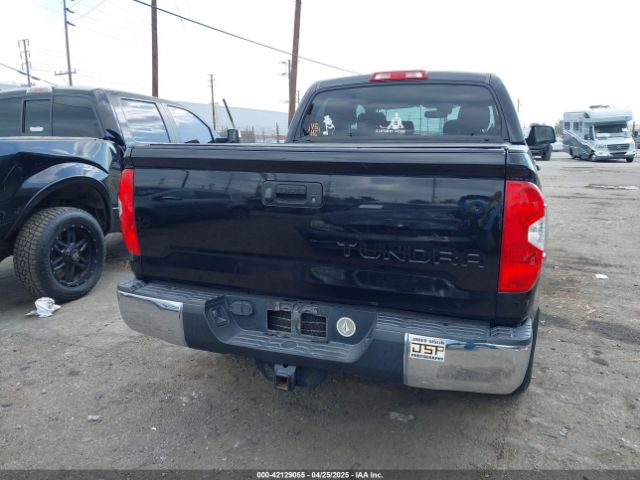 5TFEY5F13JX237165 Toyota Tundra Sr5 5.7l V8