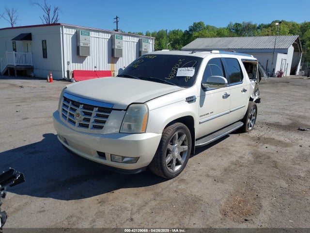 2008 CADILLAC ESCALADE ESV 1GYFK66898R105514 Photo 1