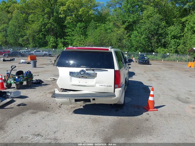 2008 CADILLAC ESCALADE ESV 1GYFK66898R105514 Photo 3