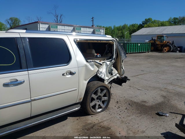 2008 CADILLAC ESCALADE ESV 1GYFK66898R105514 Photo 5