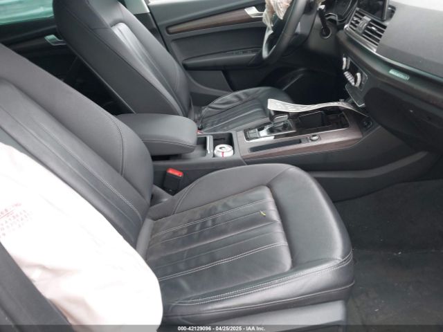 WA1AAAFY2M2008206 Audi Q5 Premium 45 Tfsi Quattro S Tronic