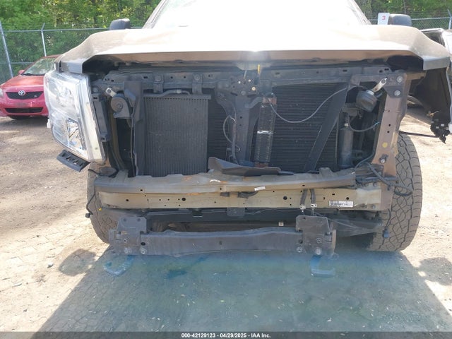 1N6AA1F49JN514304 Nissan Titan Xd Sv Gas