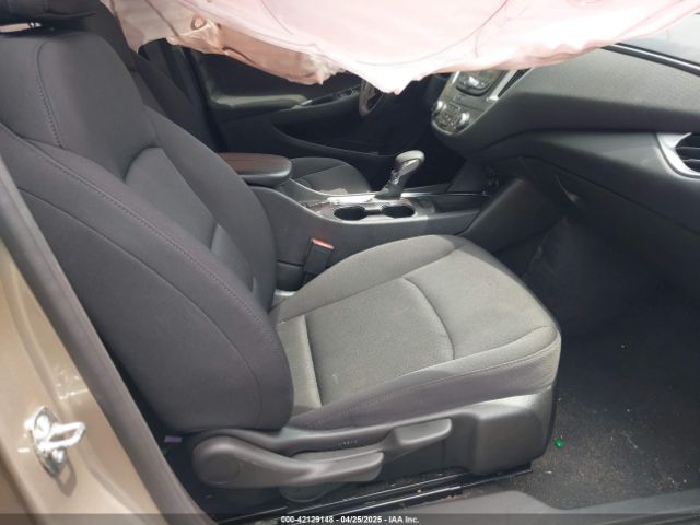 2022 CHEVROLET MALIBU 1G1ZD5ST2NF184550 Photo 4