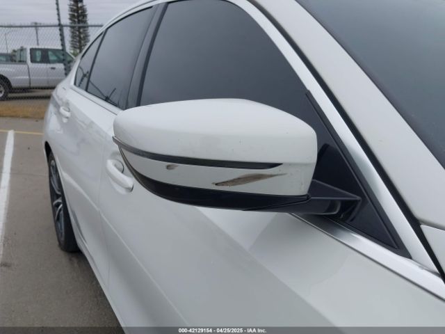 3MW5R1J06M8B74051 BMW 3 Series 330i