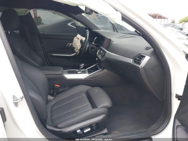 3MW5R1J06M8B74051 BMW 3 Series 330i