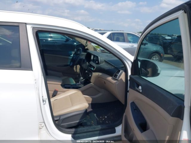 KM8J33AL1KU861698 Hyundai Tucson Sport