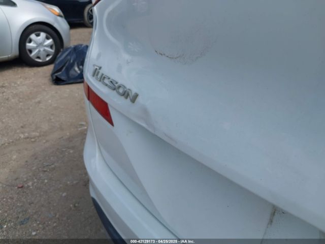 KM8J33AL1KU861698 Hyundai Tucson Sport