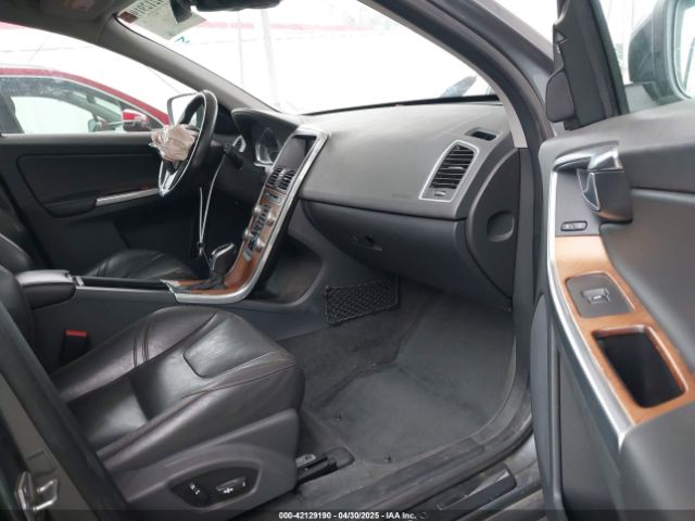 YV440MDUXH2000302 Volvo Xc60 T5 Inscription