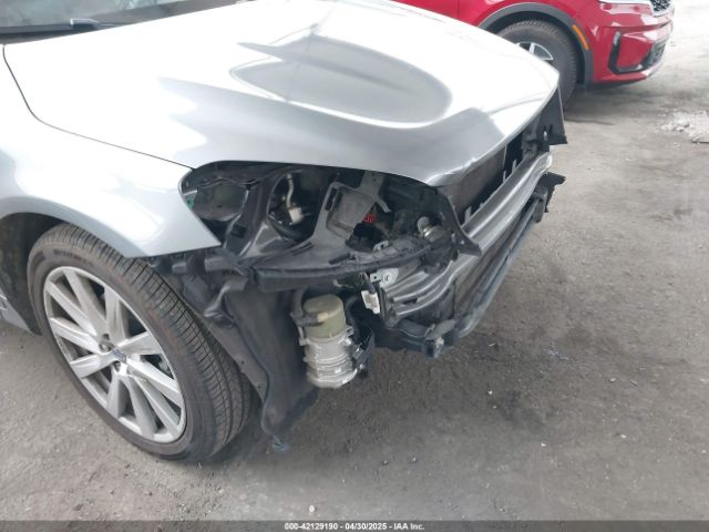 YV440MDUXH2000302 Volvo Xc60 T5 Inscription