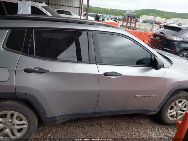 3C4NJCAB0JT133317 Jeep Compass