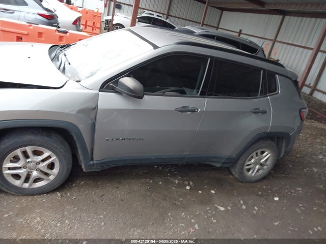 3C4NJCAB0JT133317 Jeep Compass