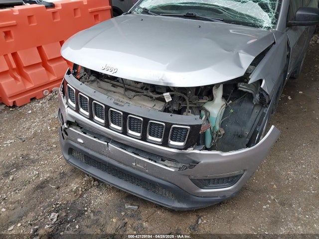 3C4NJCAB0JT133317 Jeep Compass