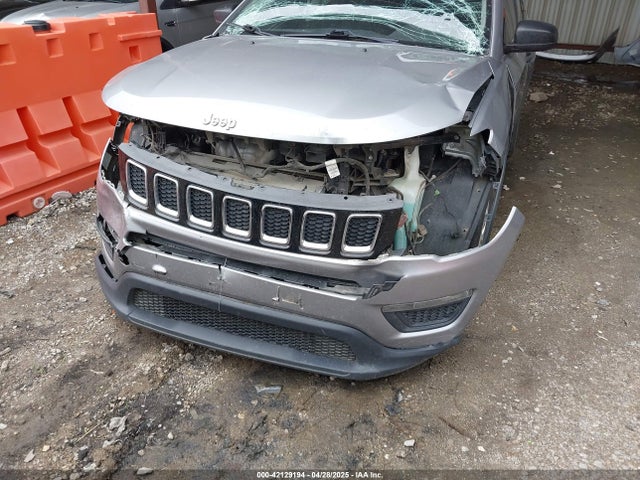 3C4NJCAB0JT133317 Jeep Compass