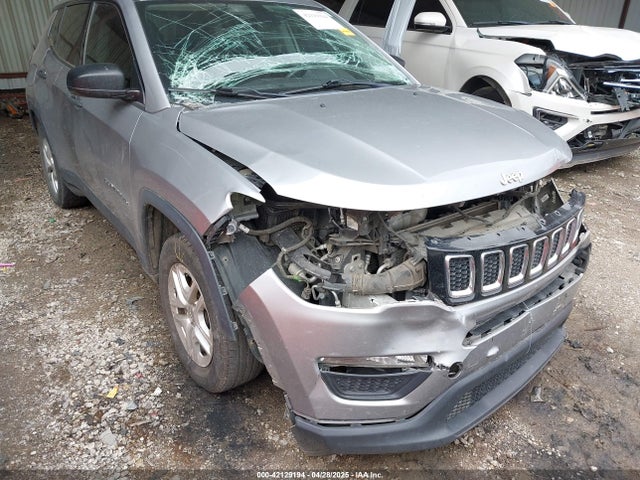 3C4NJCAB0JT133317 Jeep Compass