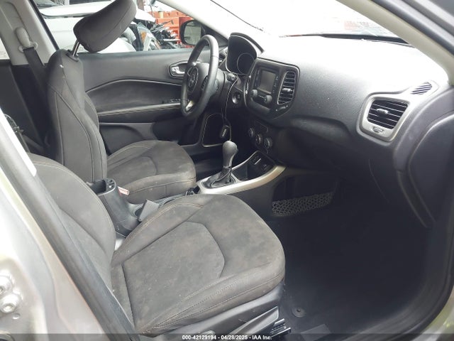 3C4NJCAB0JT133317 Jeep Compass