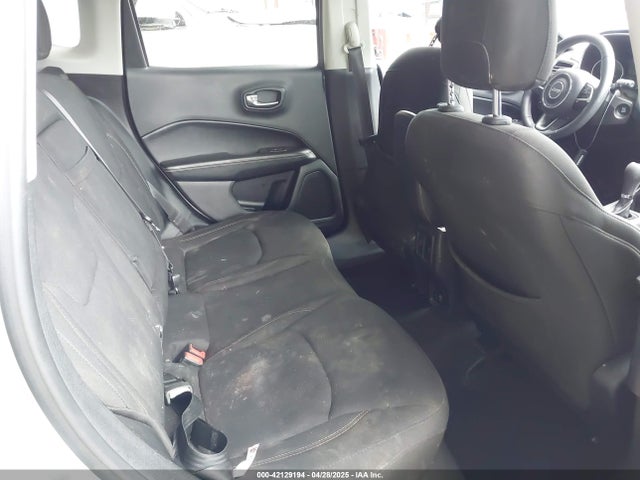 3C4NJCAB0JT133317 Jeep Compass
