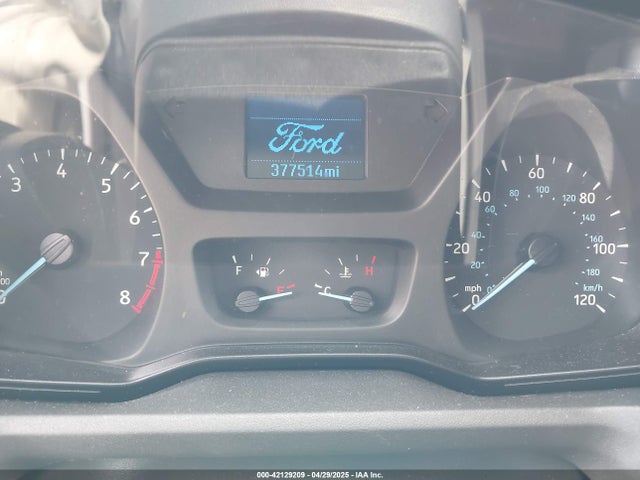 1FTBW3XM8HKB27922 Ford Transit-350