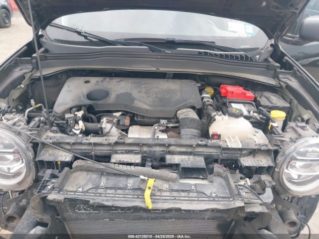 ZACNJBC14KPK76923 Jeep Renegade Trailhawk 4x4