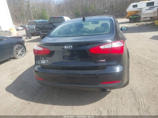 KNAFZ4A8XG5570545 KIA FORTE EX
