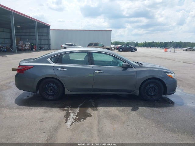 1N4AL3APXJC138949 Nissan Altima 2.5 S