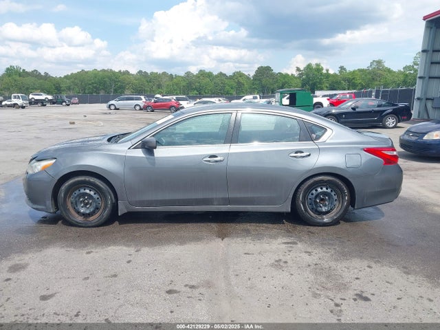 1N4AL3APXJC138949 Nissan Altima 2.5 S
