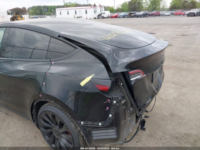 2023 TESLA MODEL Y 7SAYGDEF7PF663387 Photo 5