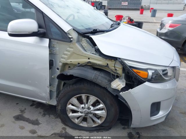 KNDMA5C16F6027418 KIA Sedona L