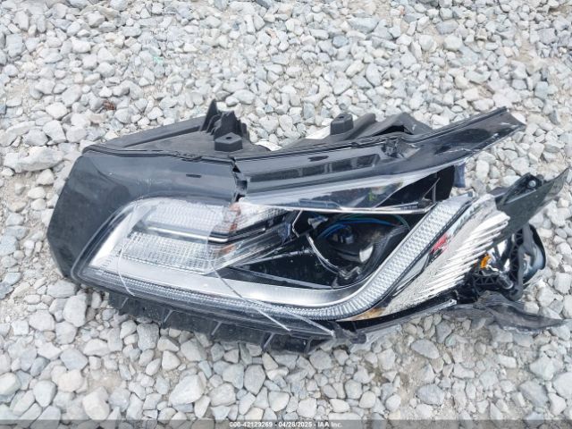 1LN6L9PK1K5602615 Lincoln Continental Standard