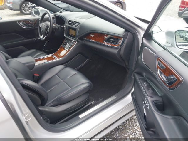1LN6L9PK1K5602615 Lincoln Continental Standard