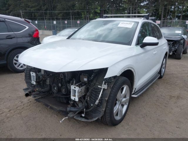 WA1BNAFY0K2093696 Audi Q5 45 Premium