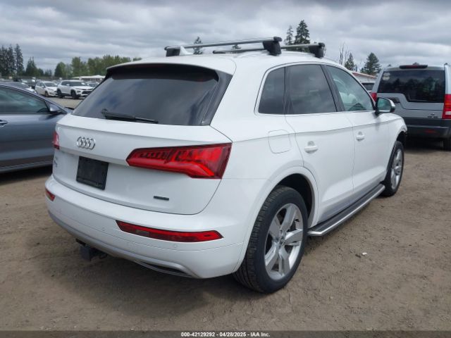 WA1BNAFY0K2093696 Audi Q5 45 Premium