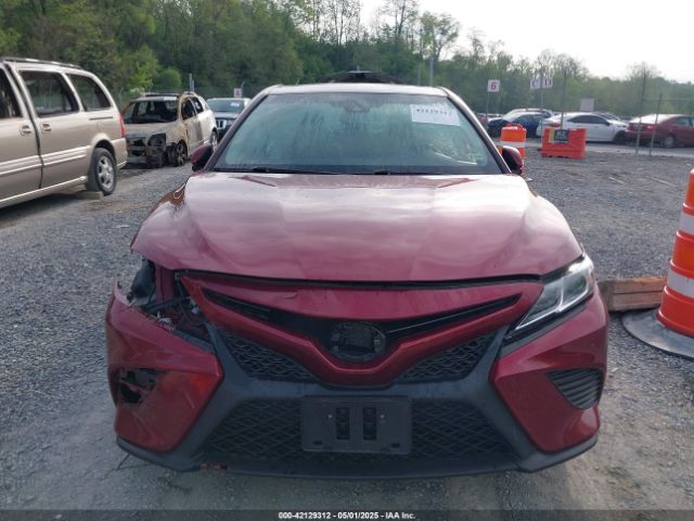 4T1B11HK6JU654136 Toyota CAMRY SE