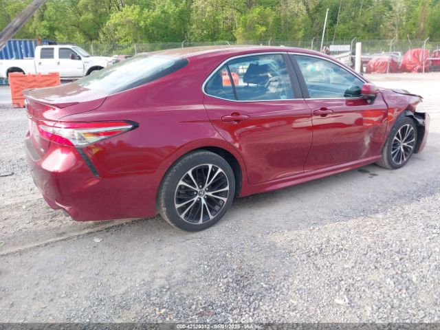 4T1B11HK6JU654136 Toyota CAMRY SE