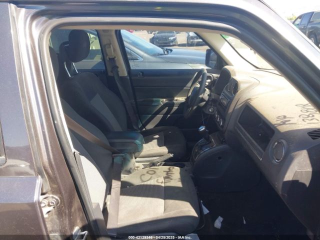 1C4NJPBB8FD329203 Jeep Patriot Sport