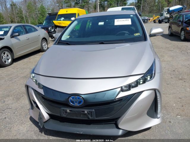 JTDKARFP5J3091877 Toyota Prius Prime Premium