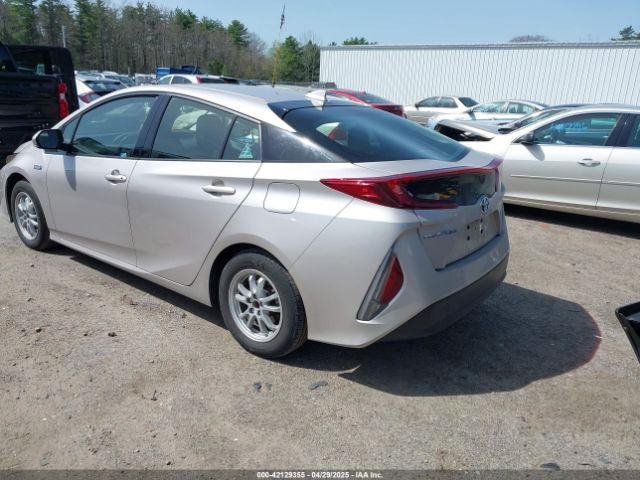 JTDKARFP5J3091877 Toyota Prius Prime Premium